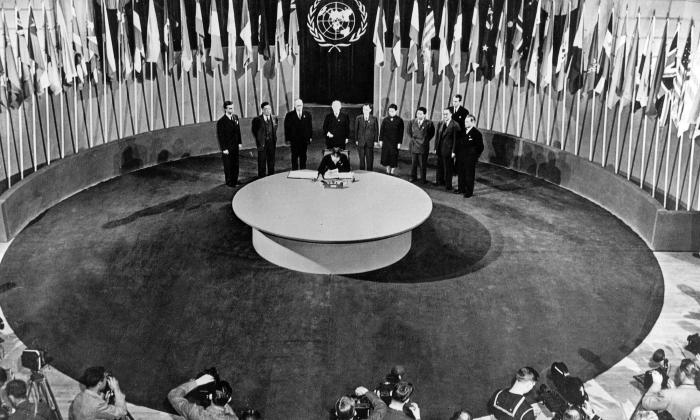 Timeline-1945-w2000
