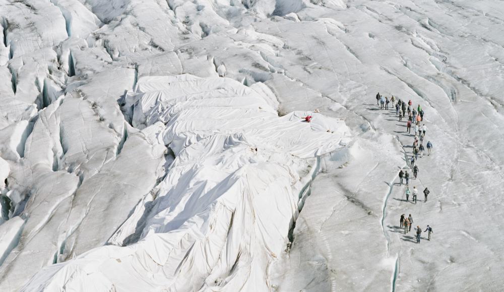 Researchers are testing technological solutions on the Rhone glacier to stop the ice melting.